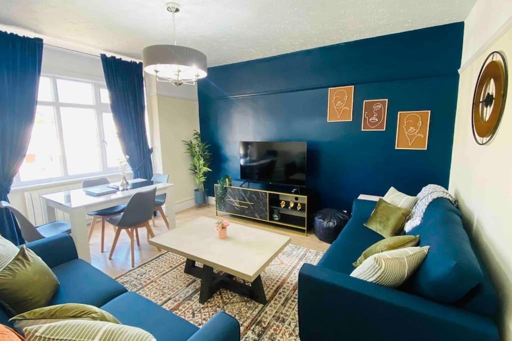 Family Marine Apartment With Sea View داوليش المظهر الخارجي الصورة